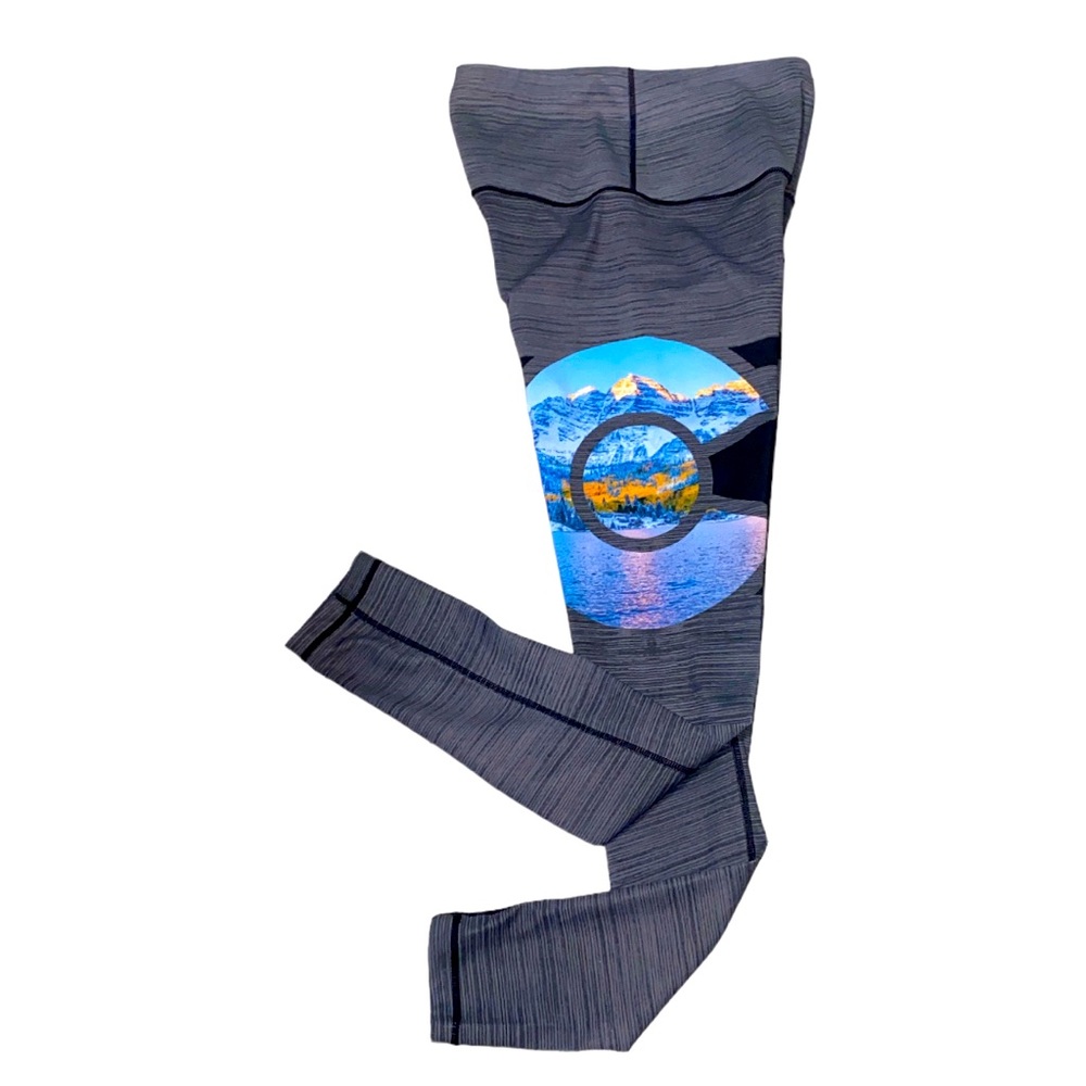 Colorado Threads gray graphic print yoga pants size xs